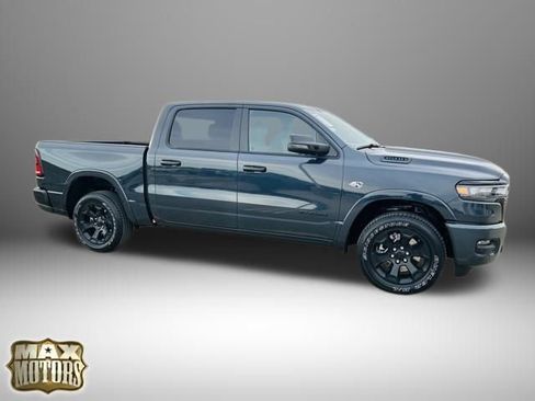 New 2026 RAM 1500 4x4 Crew Cab image 11
