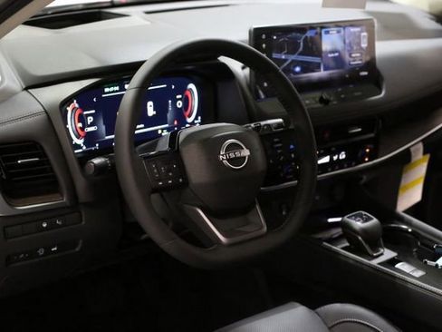 New 2026 Nissan Rogue Platinum w/ Platinum Premium Package image 6