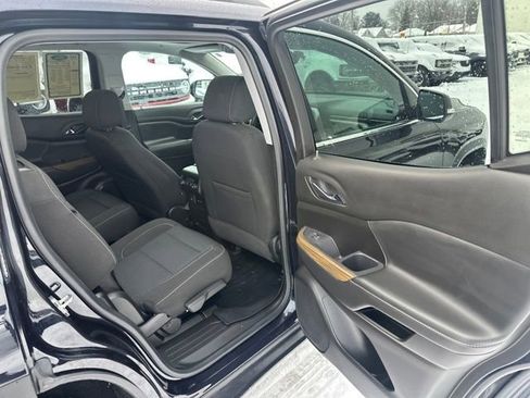 Used 2022 GMC Acadia SLE w/ Driver Convenience Package image 24