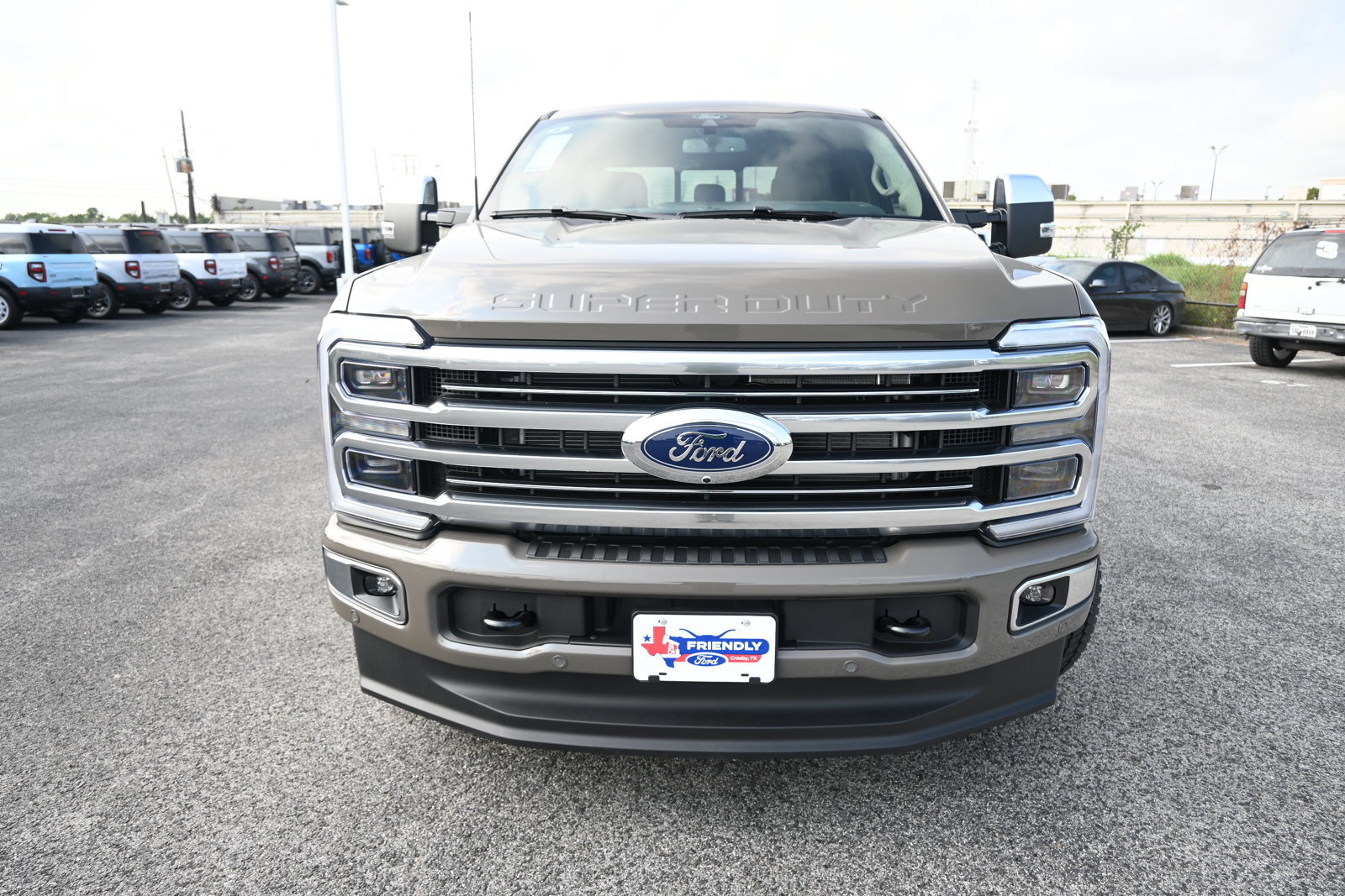 New 2026 Ford F250 Platinum w/ Platinum Plus Package AWD/4WD image 9