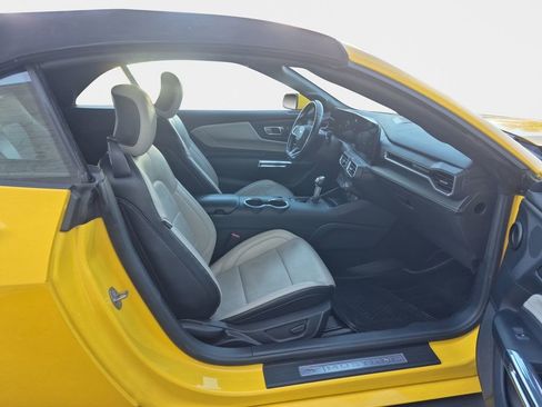 Used 2024 Ford Mustang Premium image 18