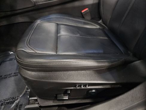 Used 2020 Alfa Romeo Giulia w/ Nero Edizione image 17