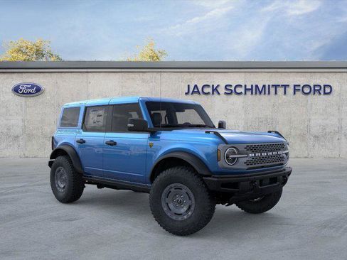 New 2025 Ford Bronco Badlands image 7