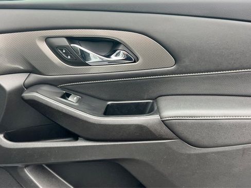 Used 2023 Chevrolet Traverse Premier w/ Redline Edition image 22
