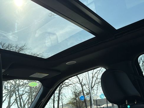 Used 2025 Ford F150 Raptor image 17