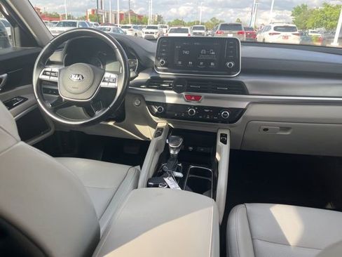 Used 2020 Kia Telluride S image 32