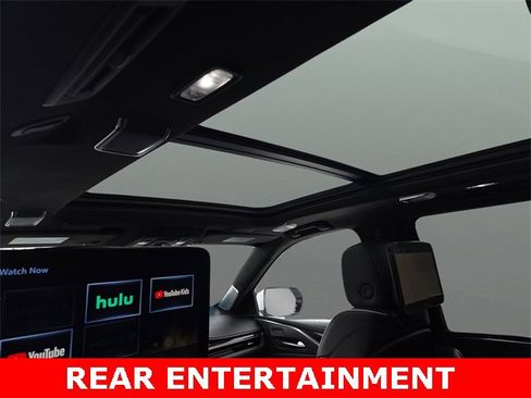 Used 2023 Cadillac Escalade ESV Sport Platinum w/ LPO, ONYX Package image 27