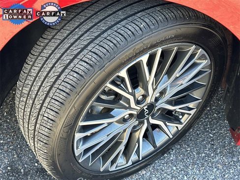 Used 2024 Kia Forte GT-Line w/ GT-Line Premium Package image 7