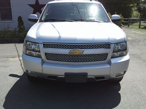 Used 2013 Chevrolet Suburban LT w/ Suspension Package, Off-Road AWD/4WD image 8