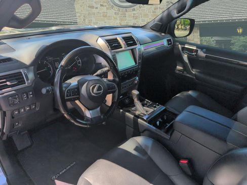 Certified 2021 Lexus GX 460 Luxury w/ Sport Design Package AWD/4WD image 7