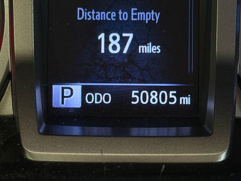 Used 2020 Toyota Tacoma SR5 AWD/4WD image 19