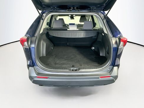 Used 2025 Toyota RAV4 XLE FWD image 30