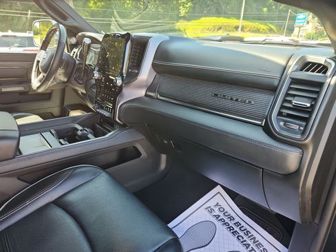 Used 2021 RAM 2500 Limited AWD/4WD image 37