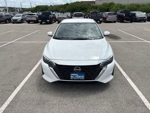 Used 2024 Nissan Sentra SV FWD image 8