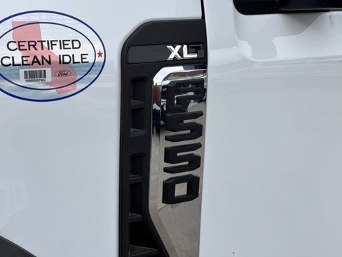New 2024 Ford F550 4x4 Regular Cab Super Duty image 27