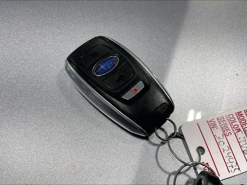 Used 2025 Subaru Legacy Premium AWD/4WD image 11