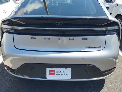 Used 2024 Toyota Prius Prime SE image 10