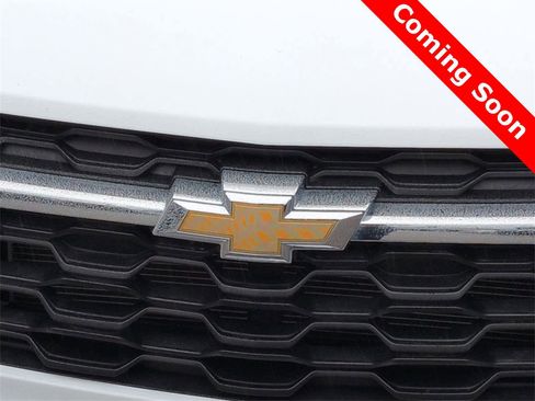 Used 2024 Chevrolet Trax LT w/ LT Convenience Package image 11