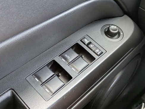 Used 2015 Jeep Patriot Sport w/ Power Value Group AWD/4WD image 21