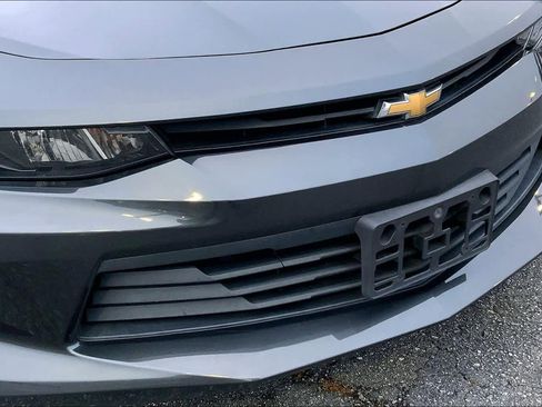 Used 2017 Chevrolet Camaro LT image 27
