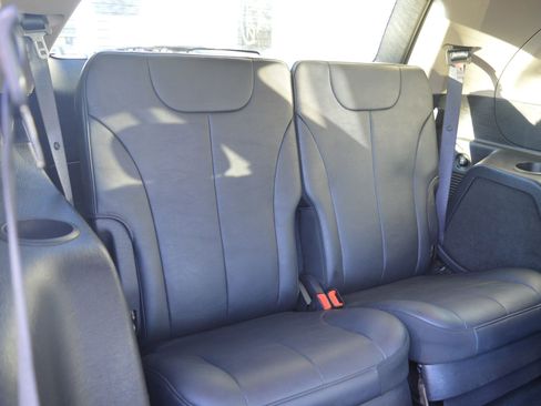 Used 2005 Chrysler Pacifica Touring w/ Comfort Convenience Group image 29