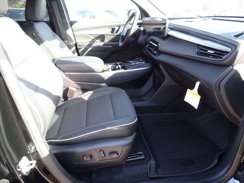 New 2025 Buick Enclave Preferred w/ Super Cruise Package image 7