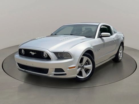 Used 2014 Ford Mustang GT Premium w/ Equipment Group 401A image 2