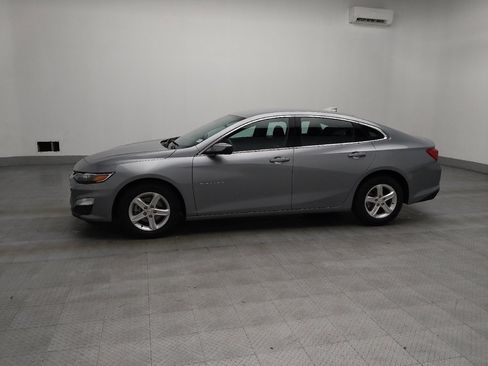 Used 2024 Chevrolet Malibu LT image 2