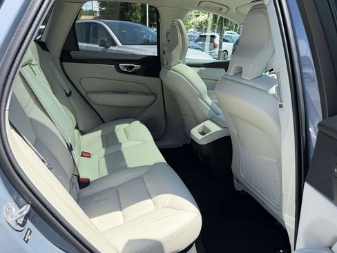 Used 2024 Volvo XC60 B5 Plus AWD/4WD image 13