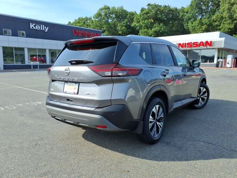 Used 2023 Nissan Rogue SV w/ SV Premium B Package AWD/4WD image 5