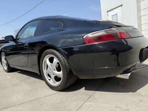Used 2000 Porsche 911 Carrera 4 image 45