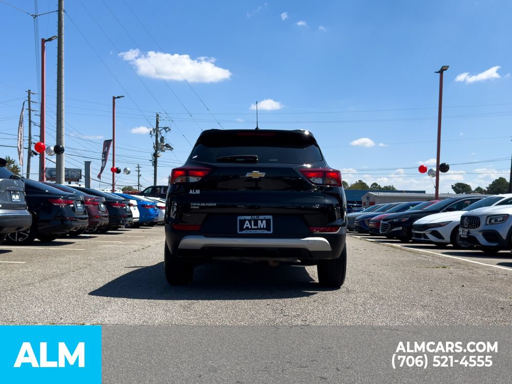Used 2025 Chevrolet TrailBlazer LT AWD/4WD image 10