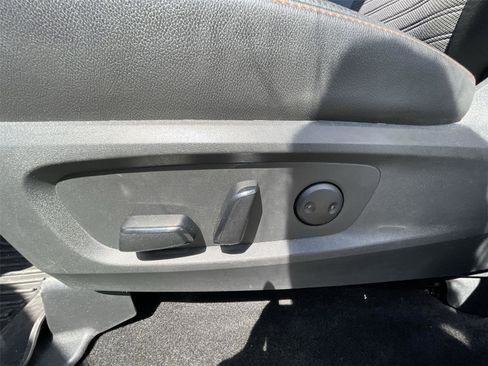 Used 2024 Nissan Pathfinder Rock Creek AWD/4WD image 13