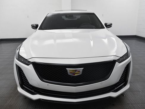 Used 2023 Cadillac CT5 Premium Luxury image 2