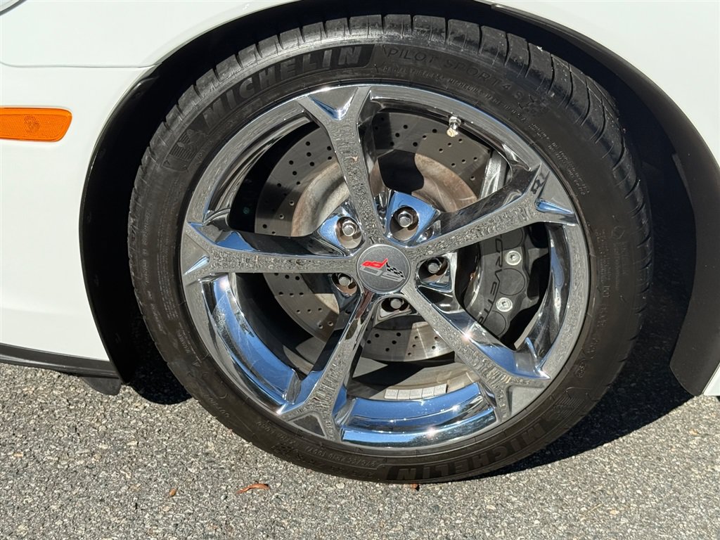 Used 2013 Chevrolet Corvette Grand Sport w/ 4LT Preferred Equipment Group RWD image 23