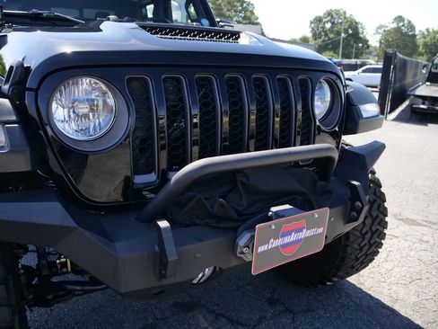 Used 2023 Jeep Gladiator Mojave w/ Cold Weather Group AWD/4WD image 51