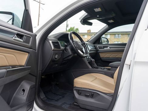 Used 2020 Volkswagen Atlas Cross Sport SEL AWD/4WD image 14