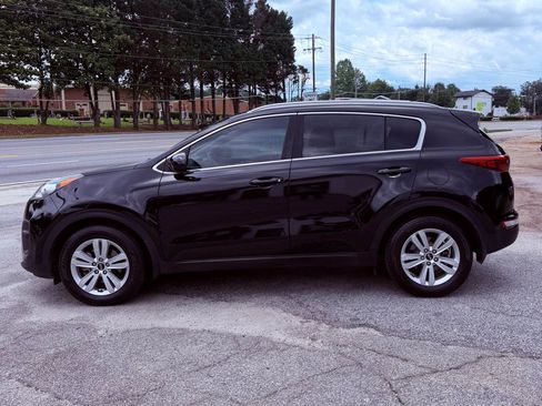 Used 2017 Kia Sportage LX w/ LX Popular Package FWD image 3