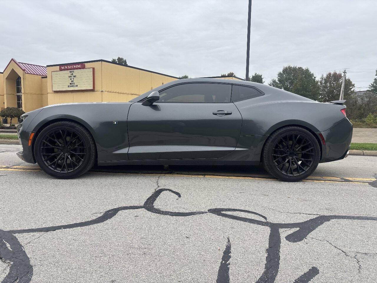 Used 2017 Chevrolet Camaro SS RWD image 8