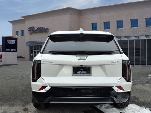 Certified 2025 Cadillac Optiq Luxury 1 w/ LPO, Floor Liner Package image 6