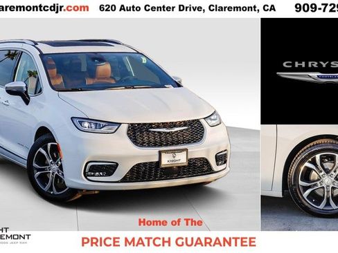 New 2026 Chrysler Pacifica Pinnacle image 1