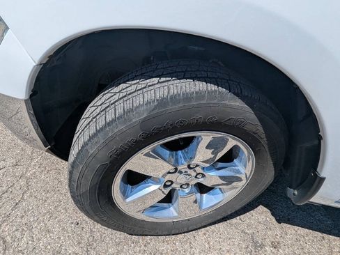 Used 2021 RAM 1500 Classic SLT RWD image 17