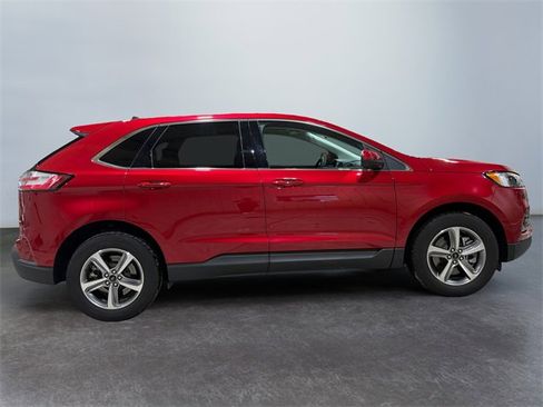 Used 2023 Ford Edge SEL w/ Convenience Package image 6