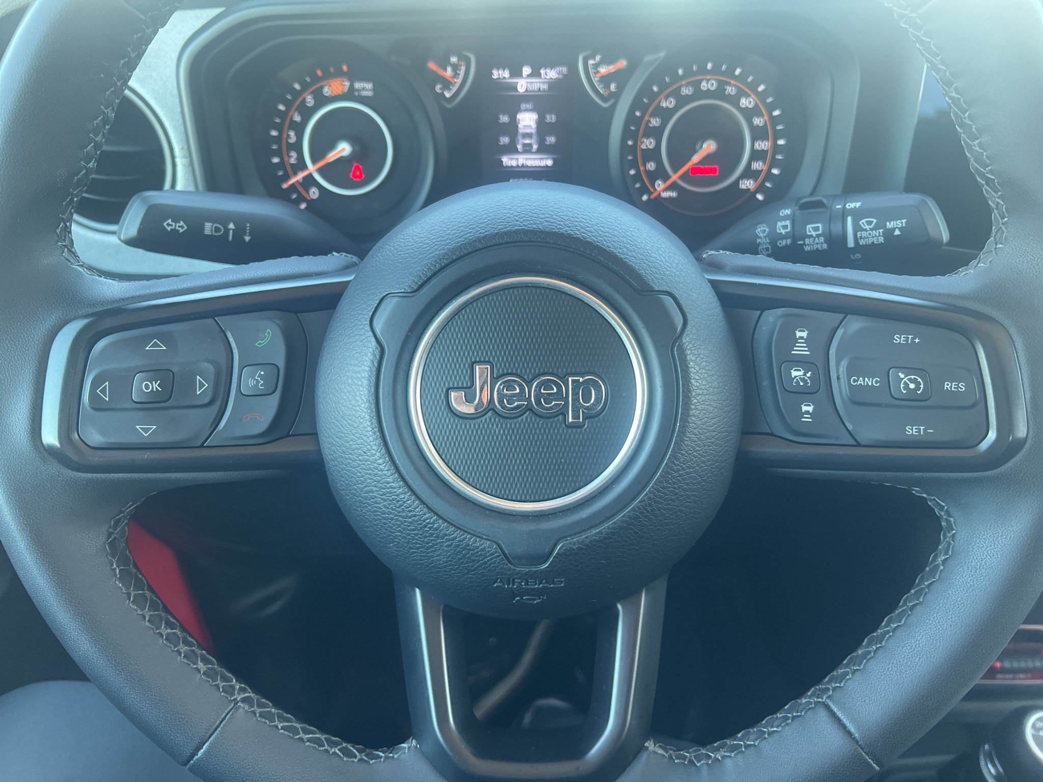 Used 2025 Jeep Wrangler Unlimited Sport AWD/4WD image 21