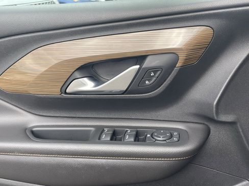 Used 2021 GMC Terrain SLE w/ Driver Convenience Package image 21