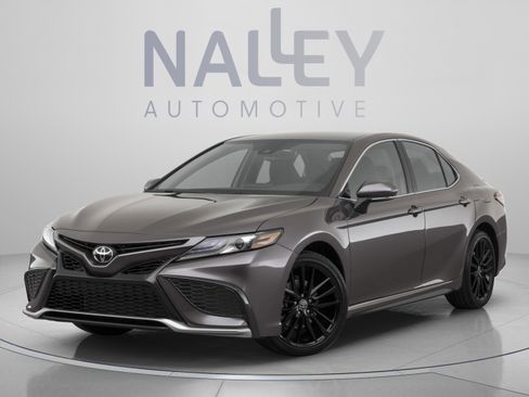 Used 2023 Toyota Camry LE image 9