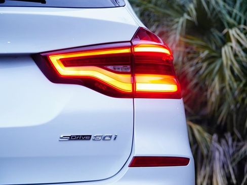 Used 2021 BMW X3 sDrive30i w/ Executive Package image 8