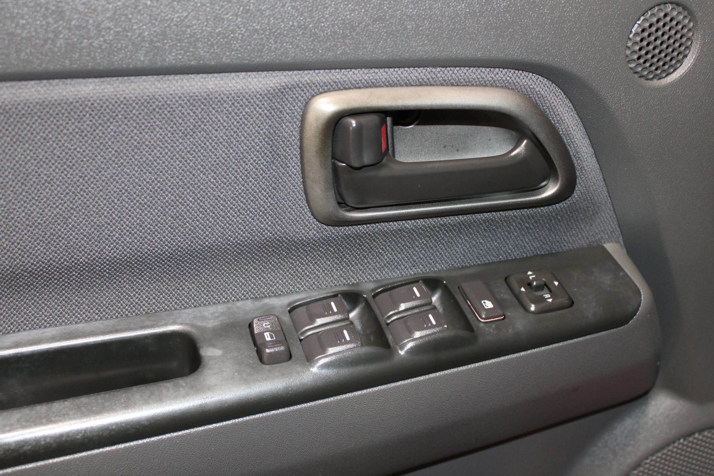 Used 2005 GMC Canyon SLE w/ Safe And Sound Package RWD image 10