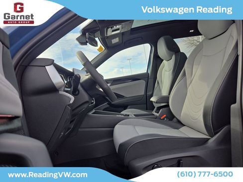 New 2026 Volkswagen Tiguan SE R-Line image 12