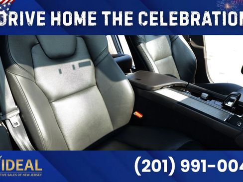Used 2023 Volvo S90 B6 Plus AWD/4WD image 23